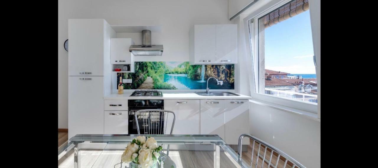 Appartamento Via Volta Sanremo Ngoại thất bức ảnh